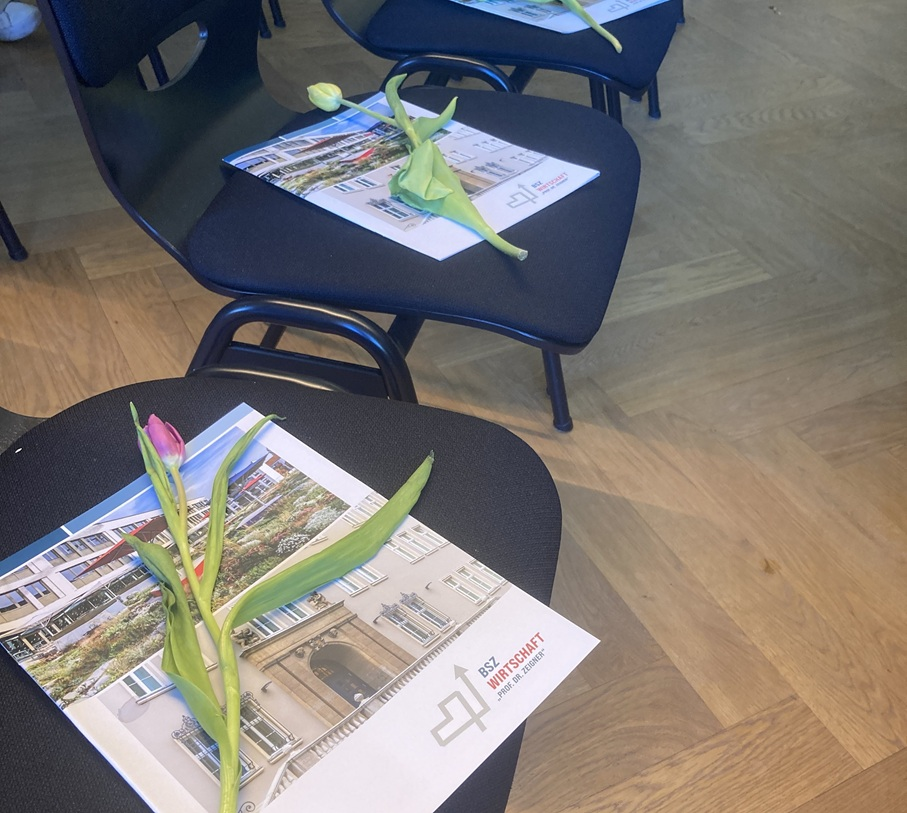 Verabschiedung Schülerinnen und Schüler (3. Ausbildungsjahr)